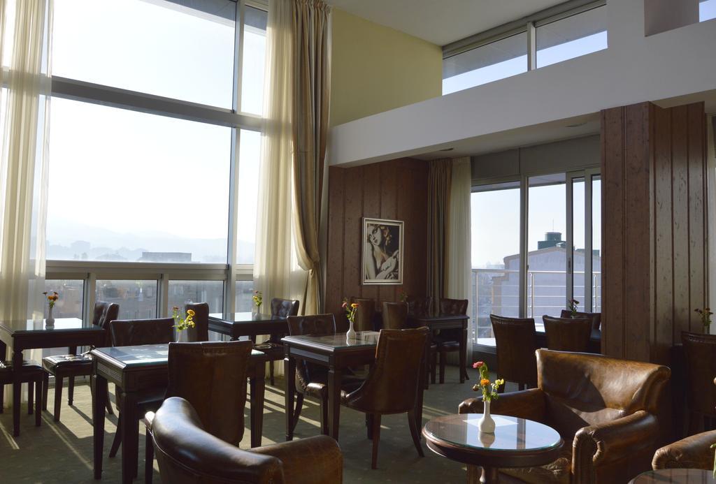 Duvet Center Hotel Скопие Екстериор снимка
