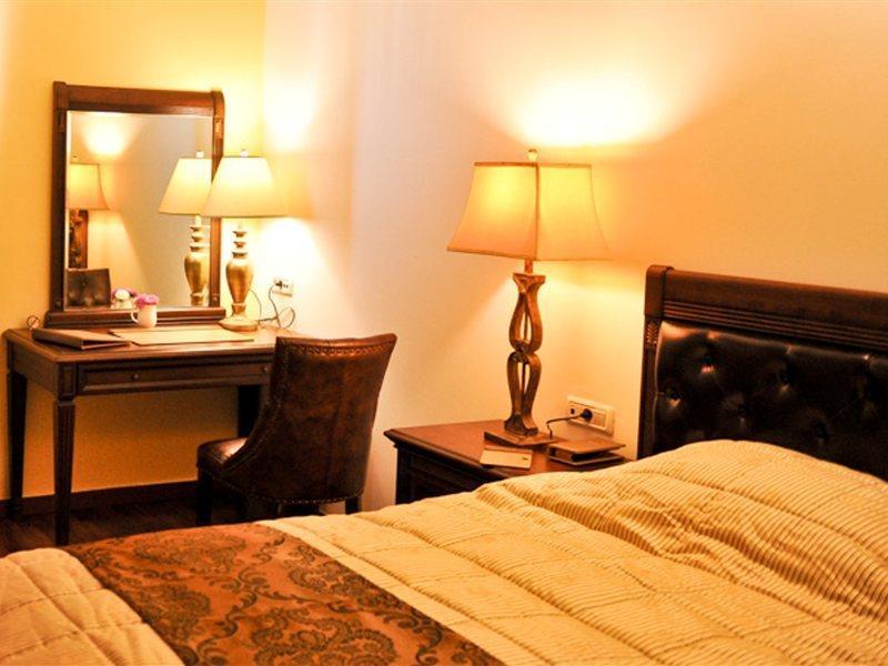 Duvet Center Hotel Скопие Екстериор снимка