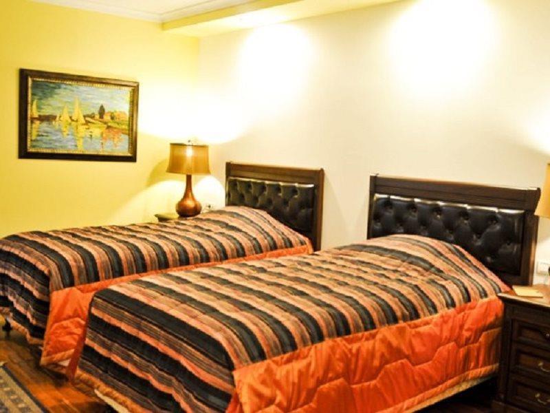 Duvet Center Hotel Скопие Екстериор снимка