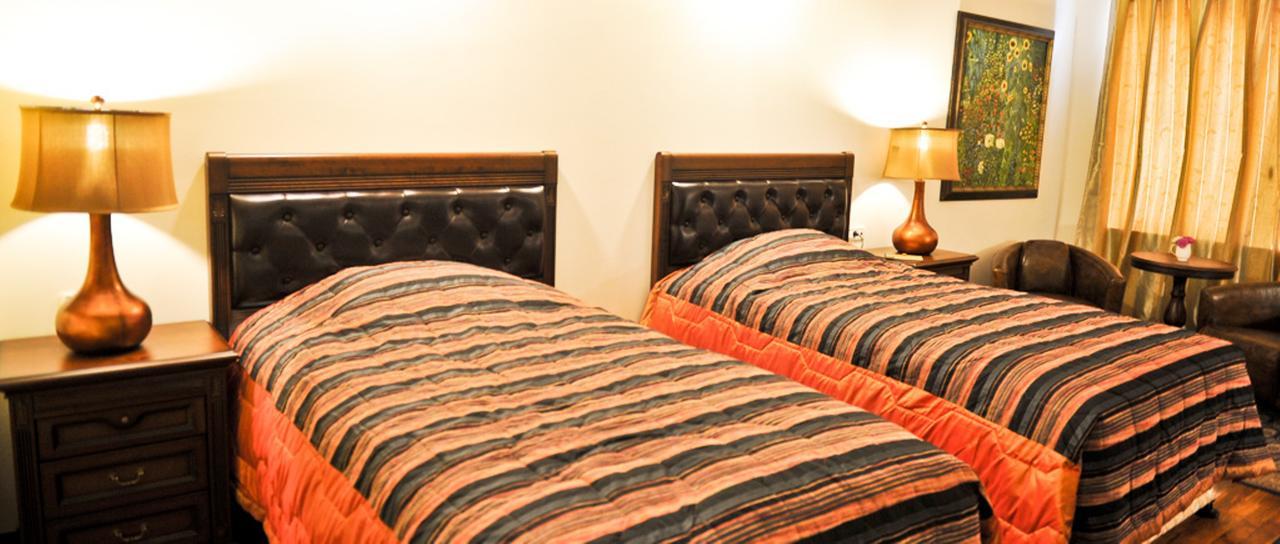 Duvet Center Hotel Скопие Екстериор снимка