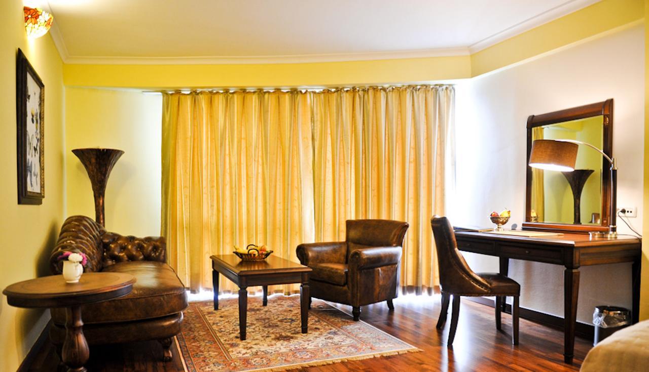 Duvet Center Hotel Скопие Екстериор снимка