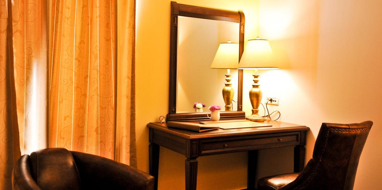 Duvet Center Hotel Скопие Екстериор снимка