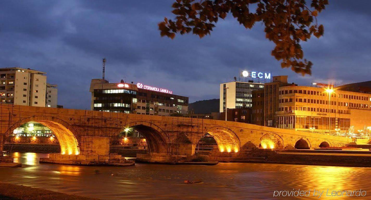 Duvet Center Hotel Скопие Екстериор снимка